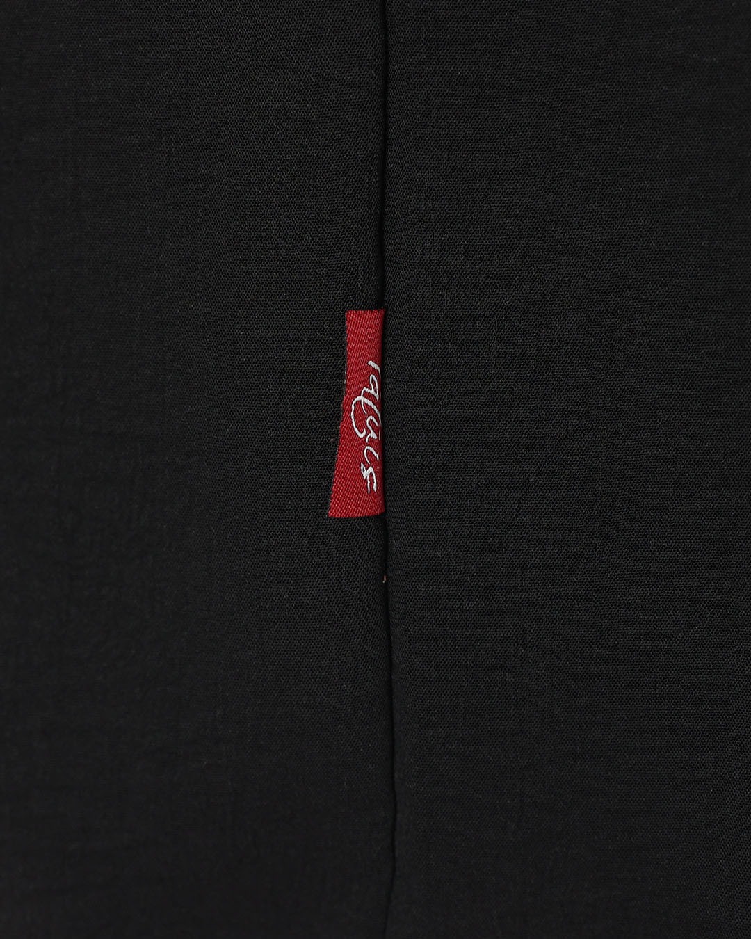 D'Amour 090 Black