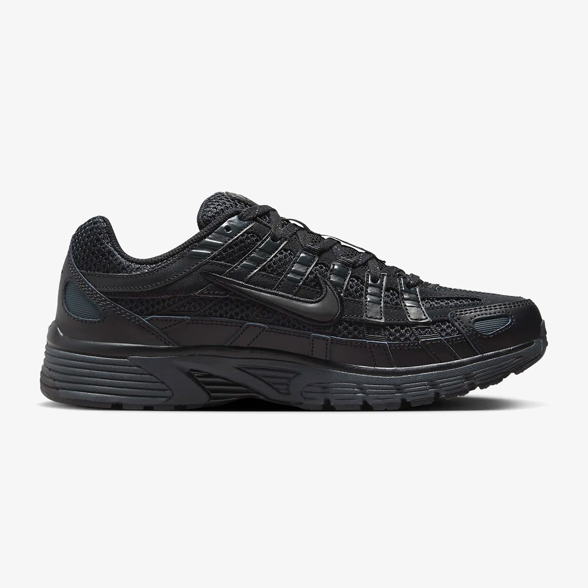 NIKE P-6000 - TRIPLE BLACK