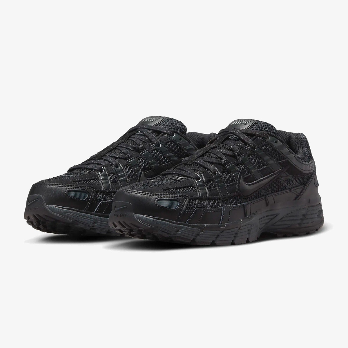 NIKE P-6000 - TRIPLE BLACK