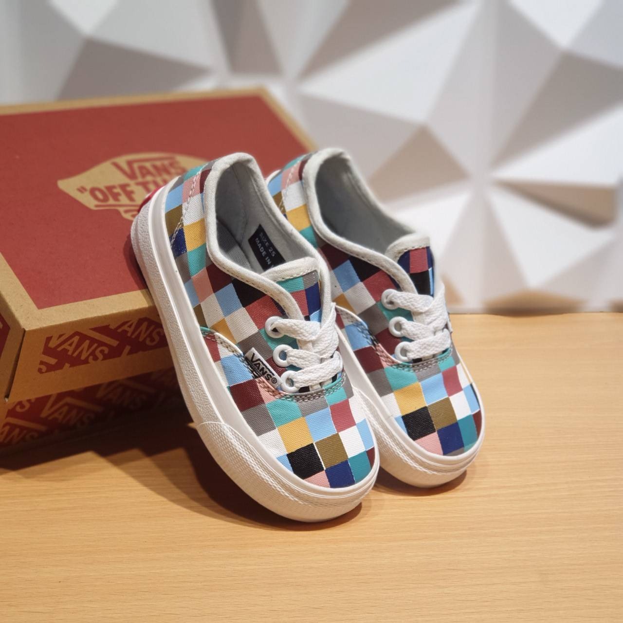 VANS KIDS AUTHENTIC WOVEN CHECKERBOARD MULTICOLOR