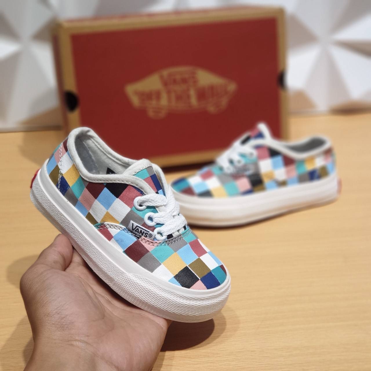 VANS KIDS AUTHENTIC WOVEN CHECKERBOARD MULTICOLOR