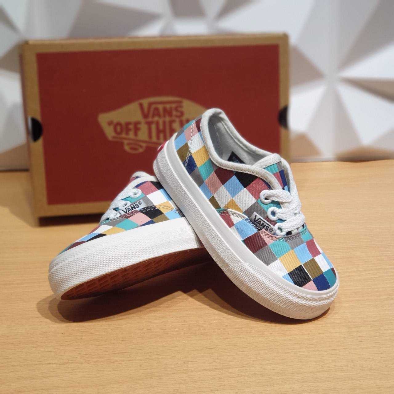 VANS KIDS AUTHENTIC WOVEN CHECKERBOARD MULTICOLOR