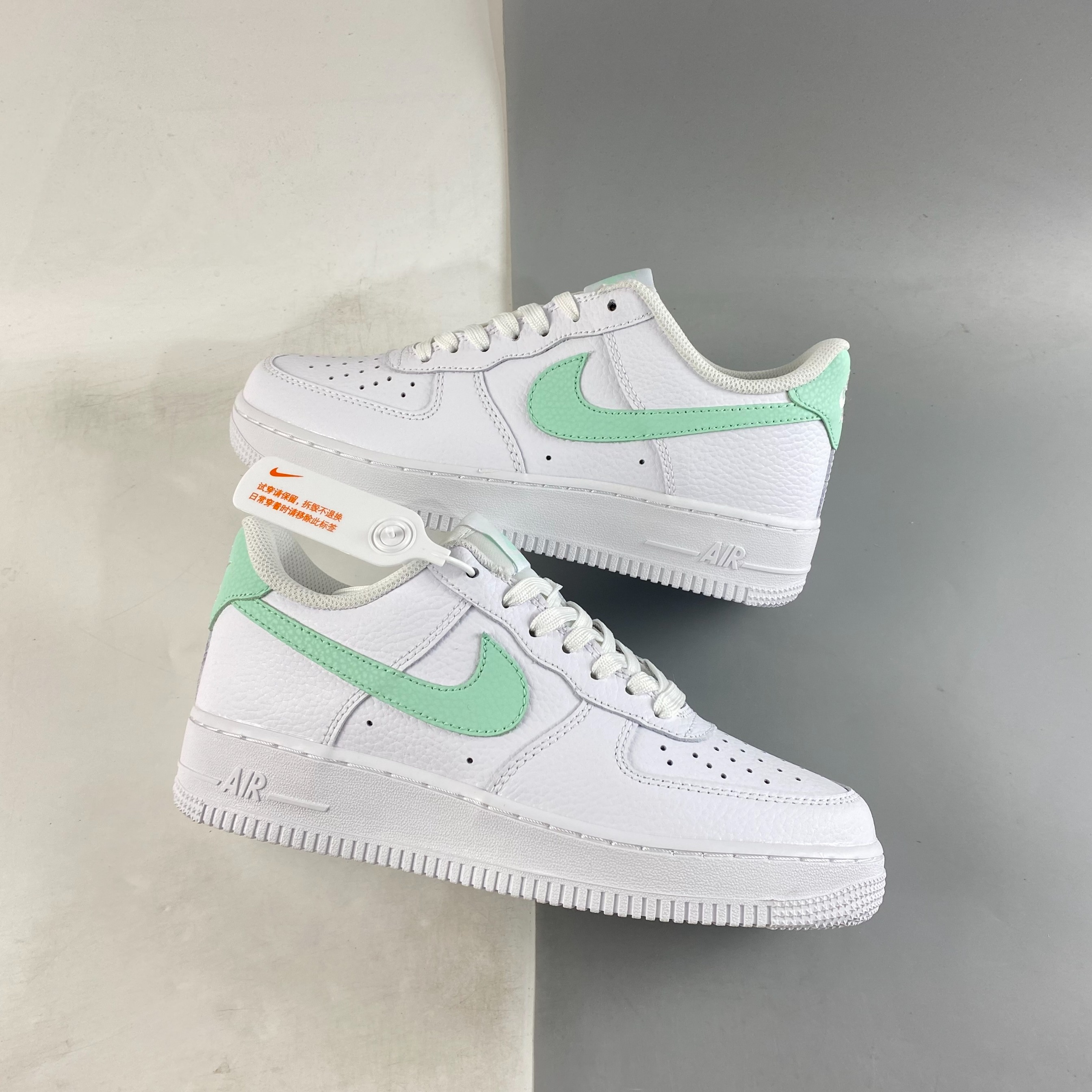 NIKE AIR FORCE 1 - WHITE MINT FOAM