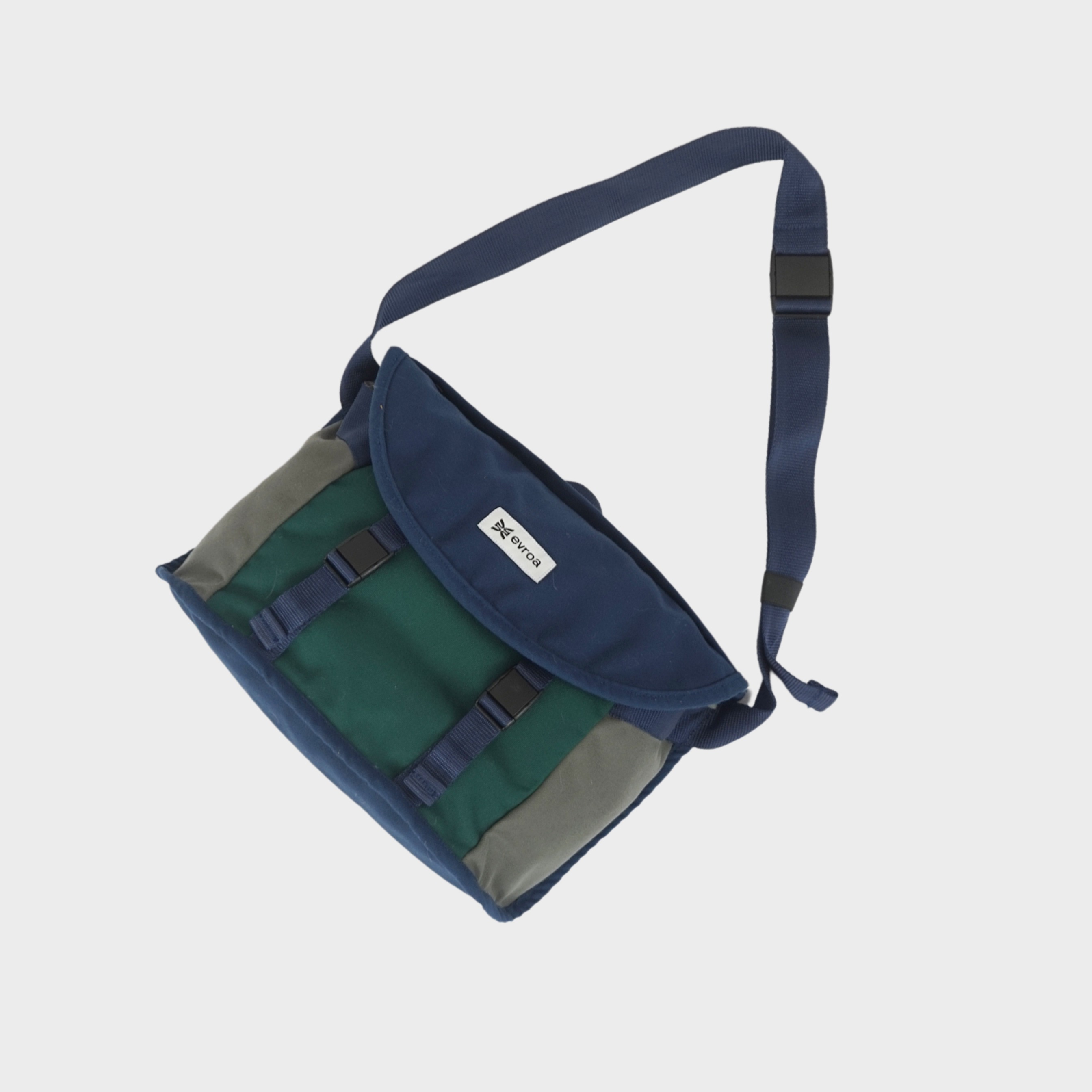 Evroa Palmer Slingbag - Navy Green