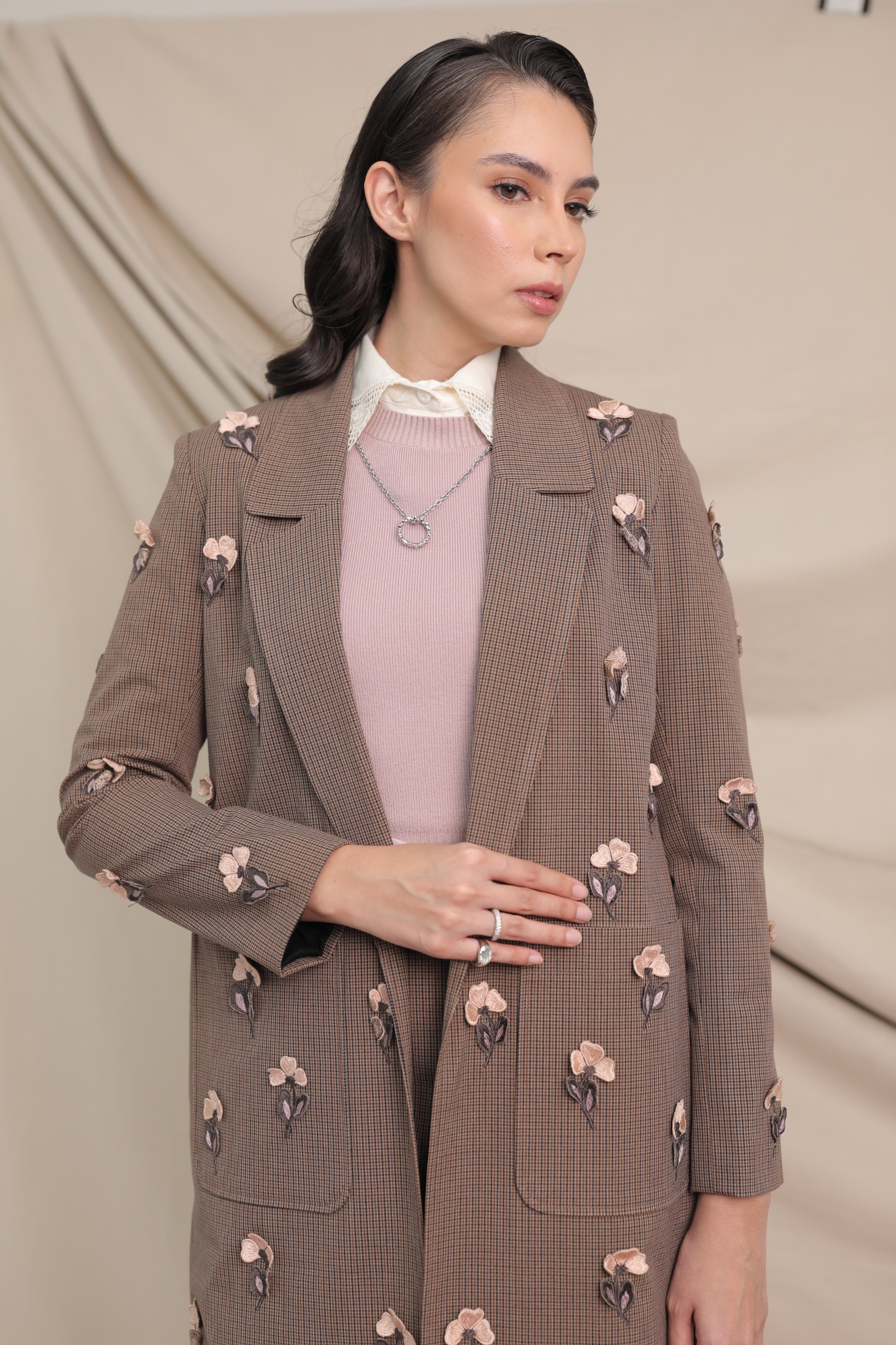 Jemari Coat