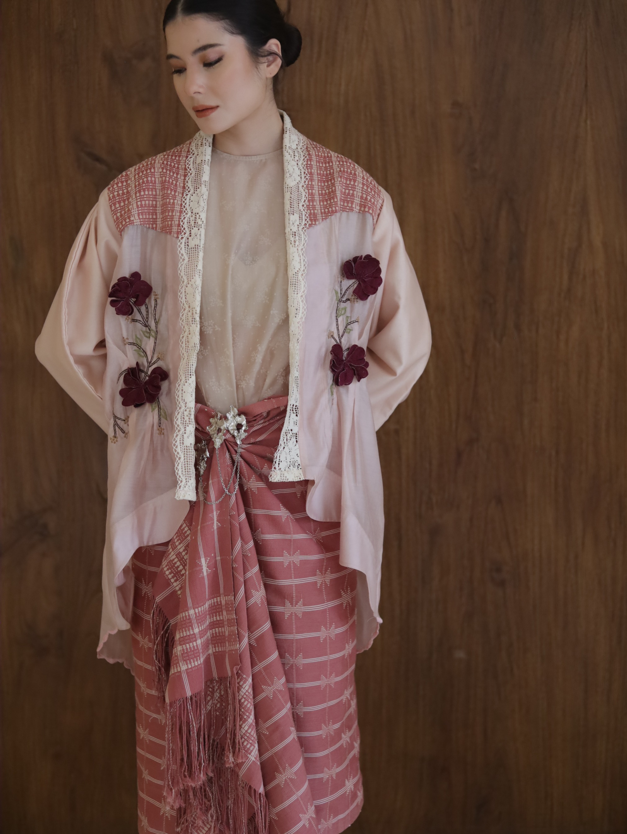 Laras Outer