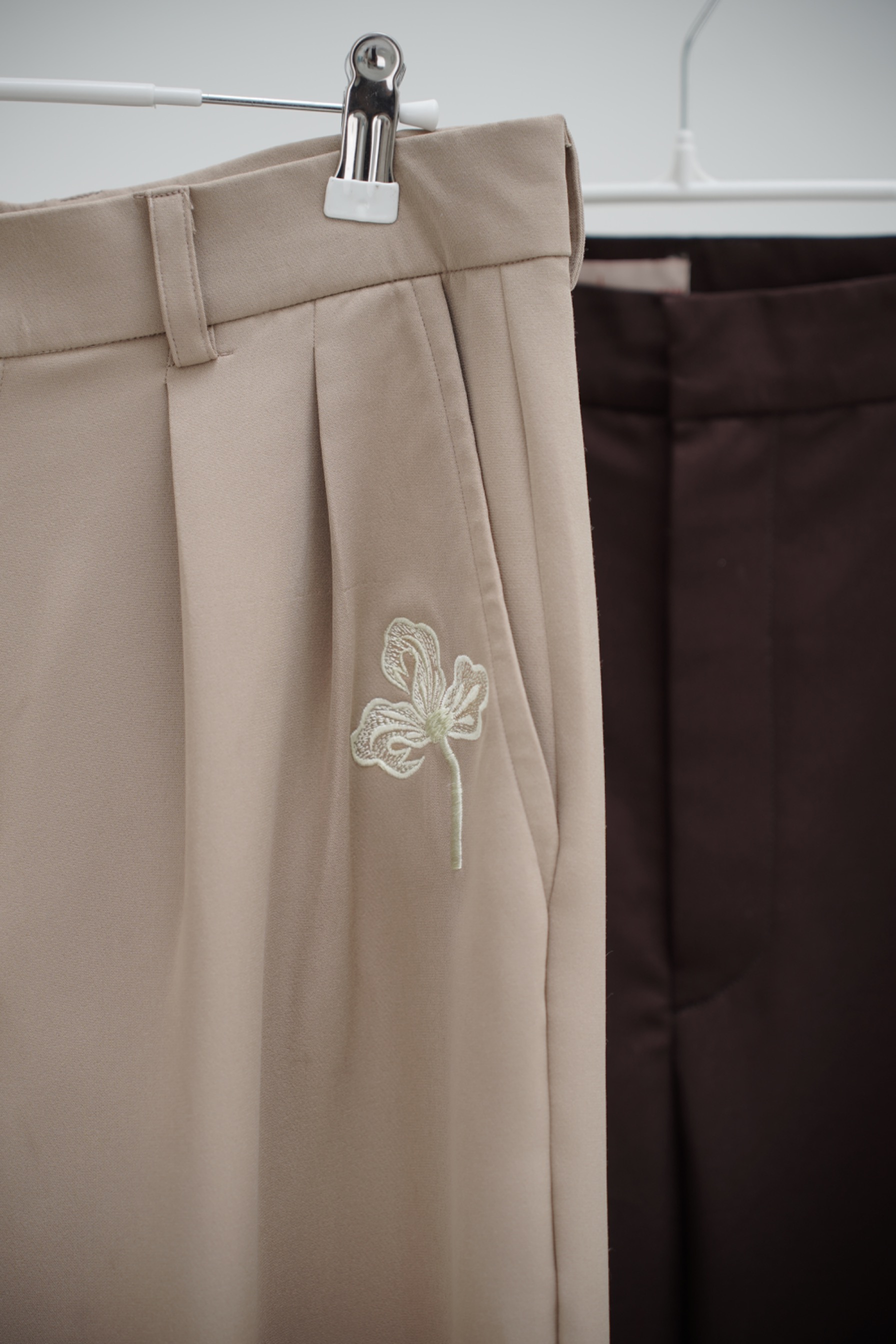x Indira Semi Wool Pants