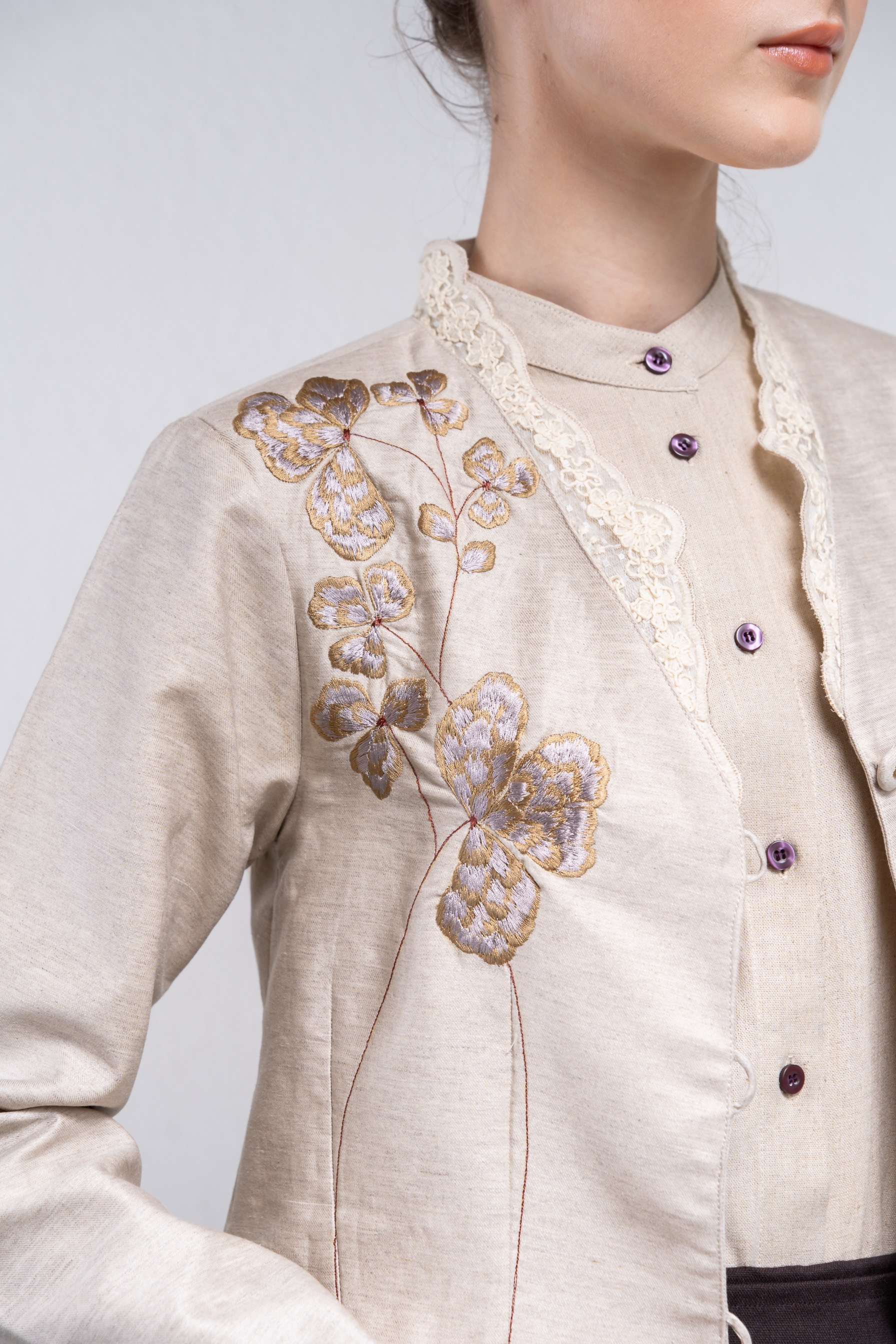 Halla Outer
