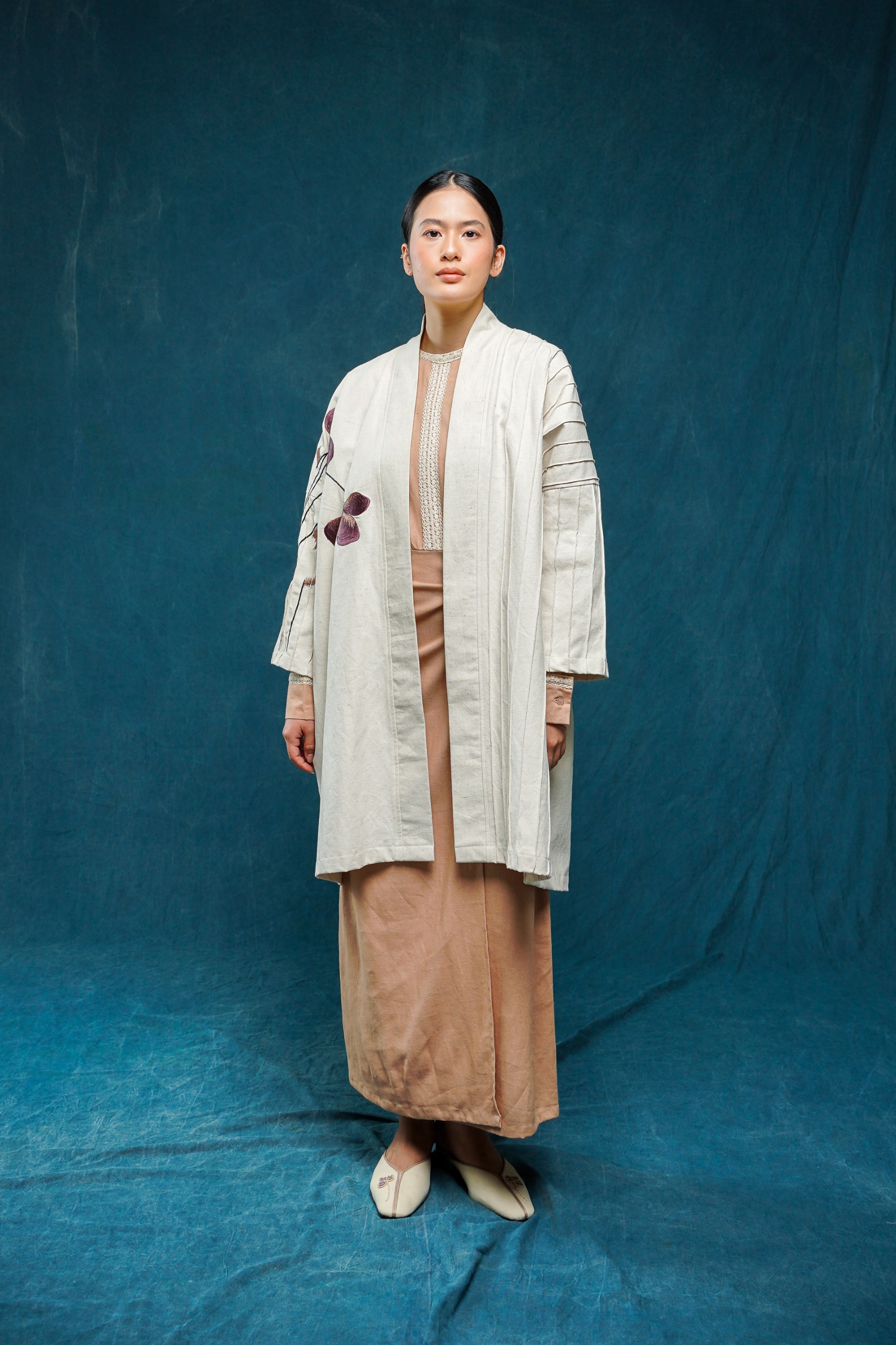 Runa Linen Outer