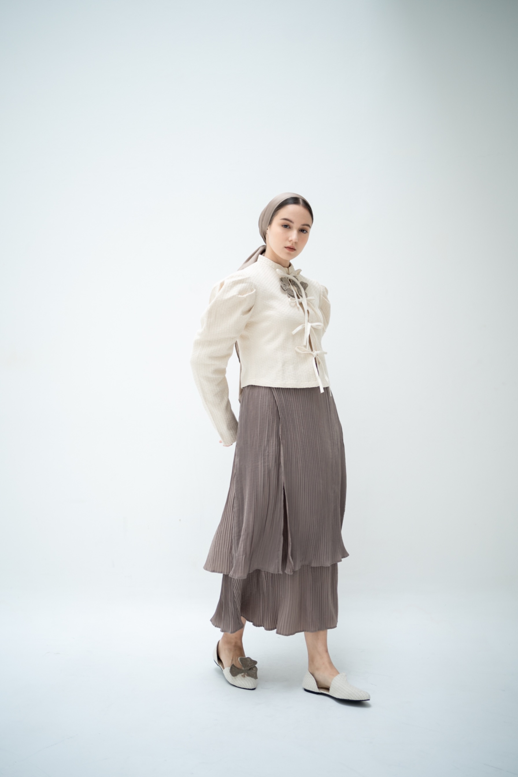 Kasa Crop Outer