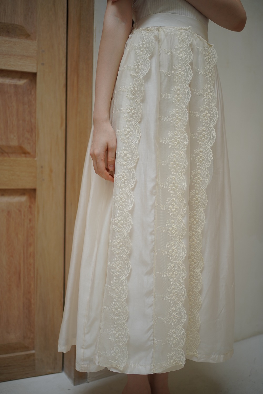 Soft Lace Layered Skirt