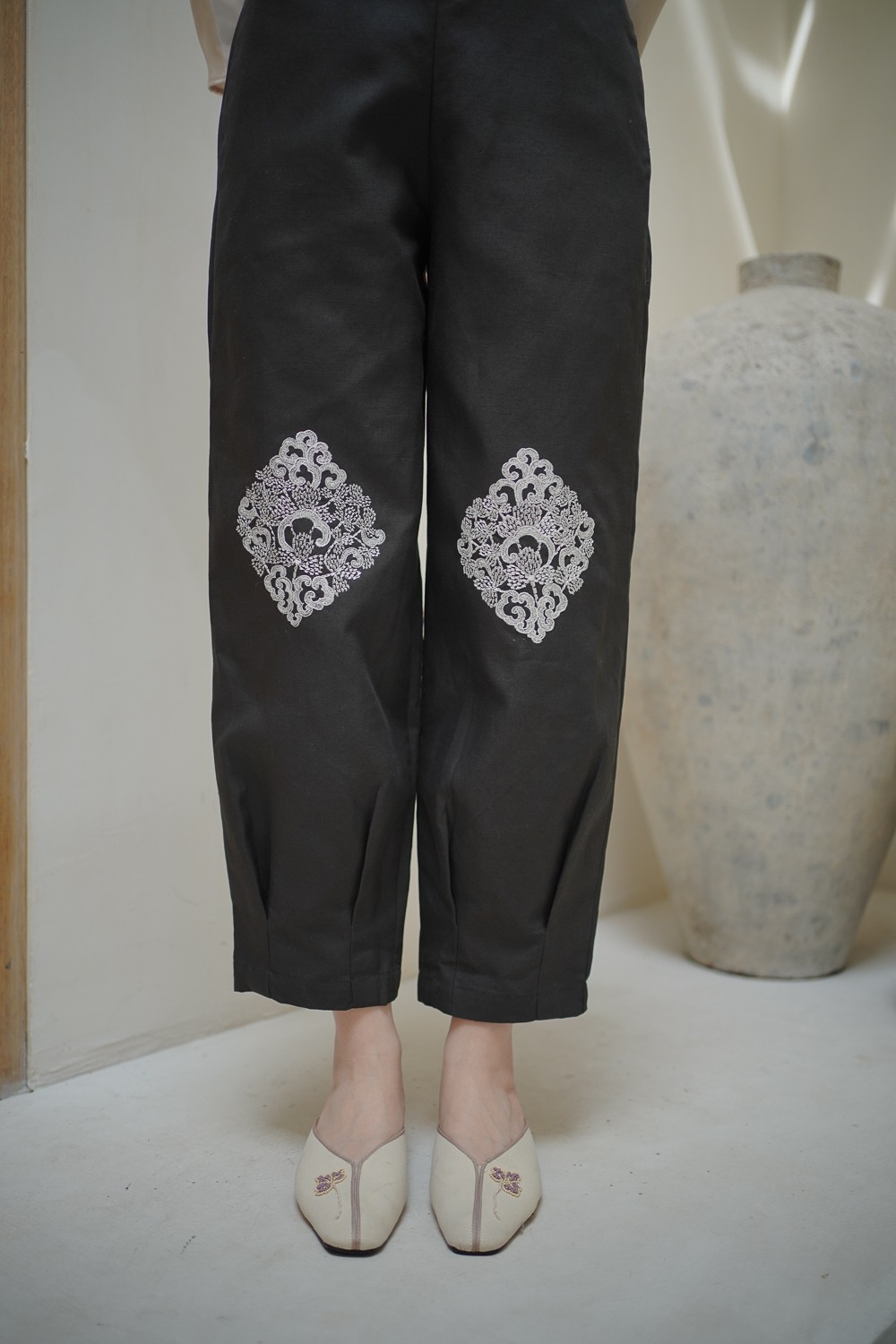 Linen Barrel Pants