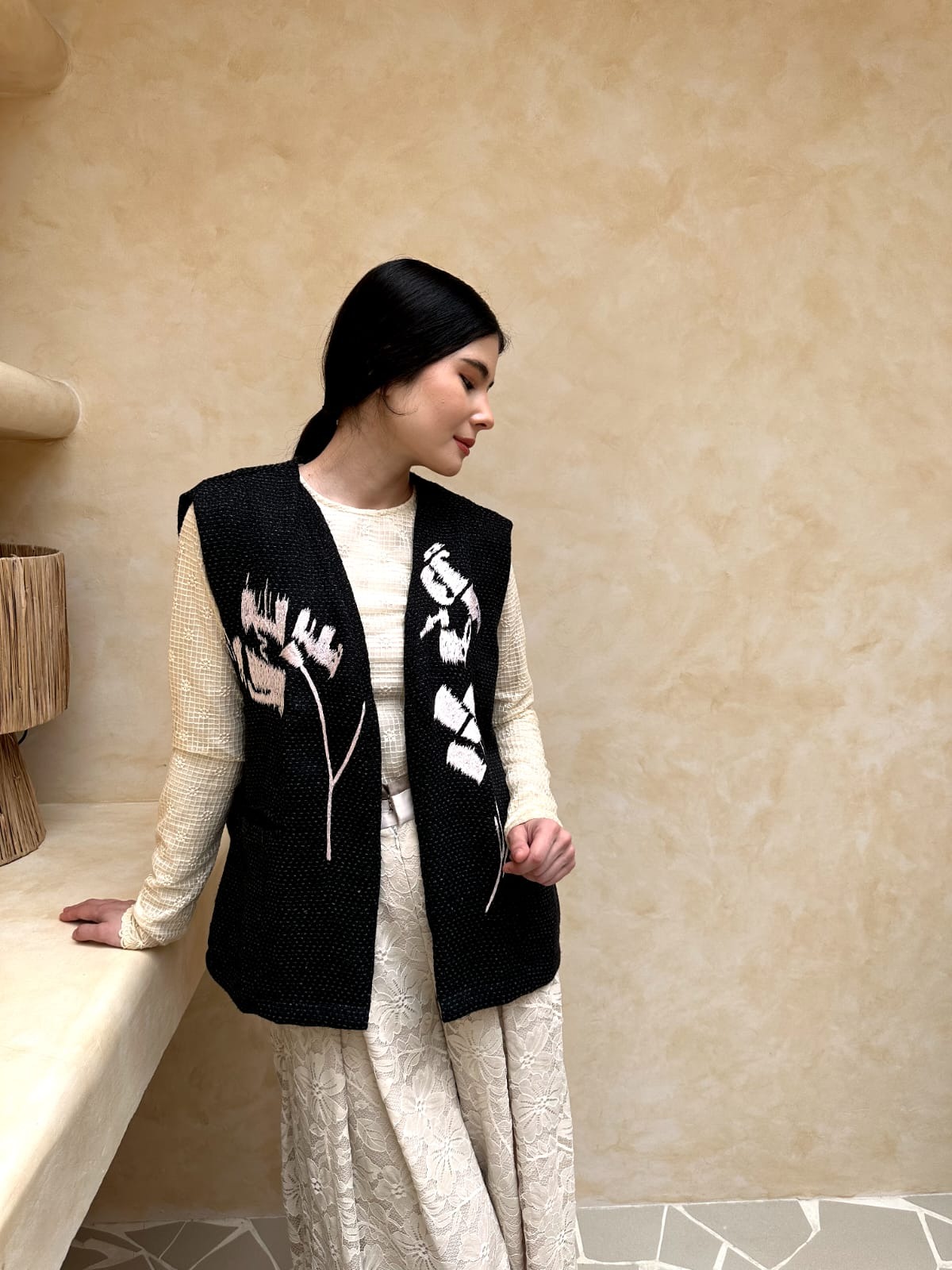 Titik Vest
