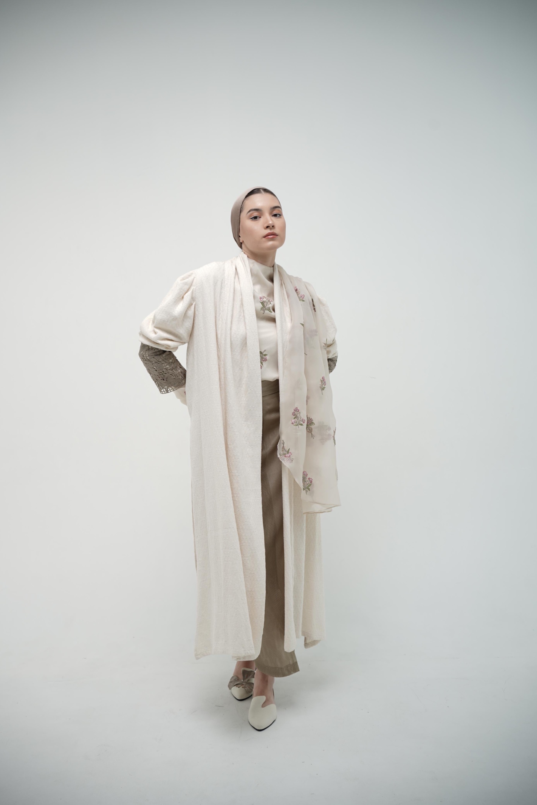 Laur Outer