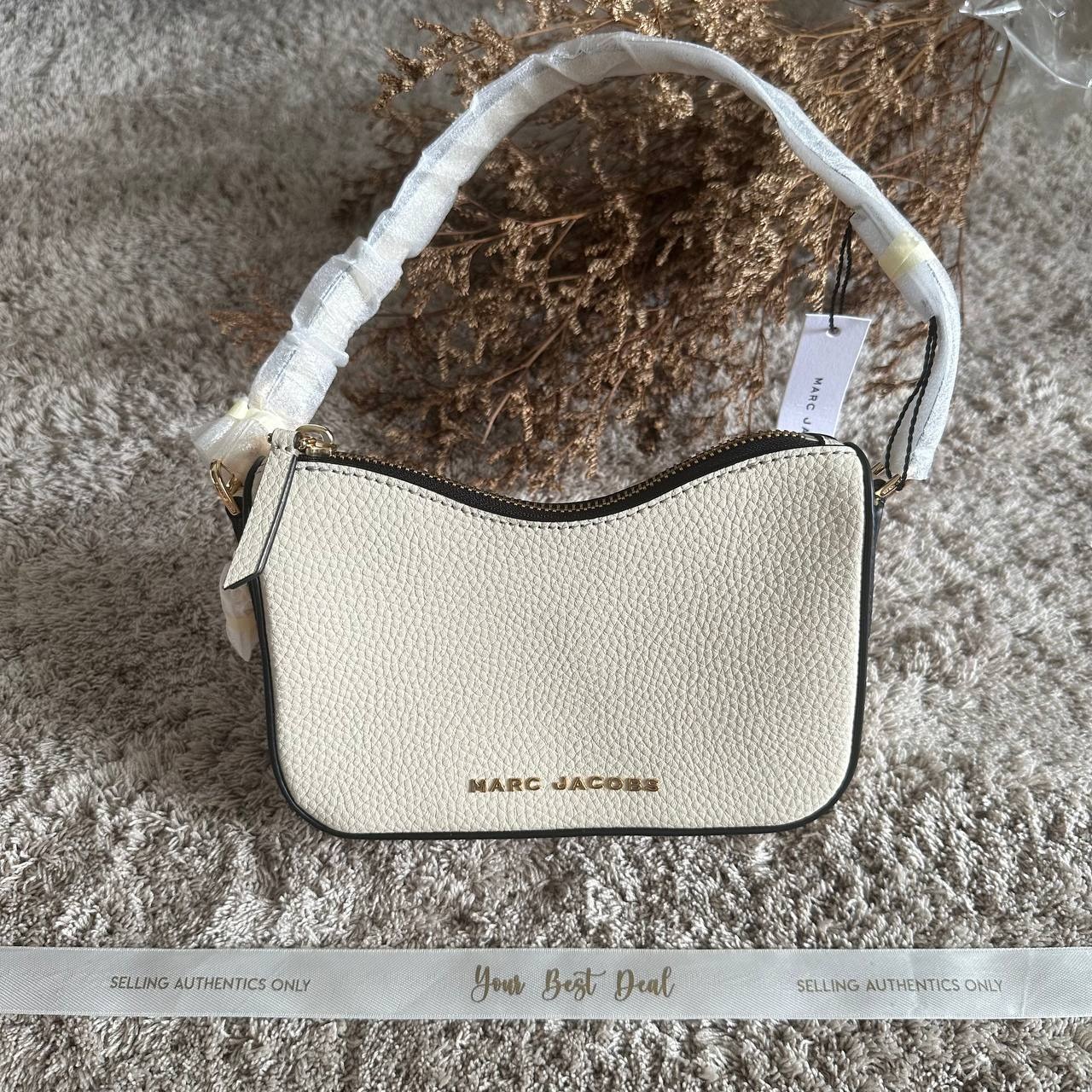 Marc Jacob Drifter Convertible Wristlet 