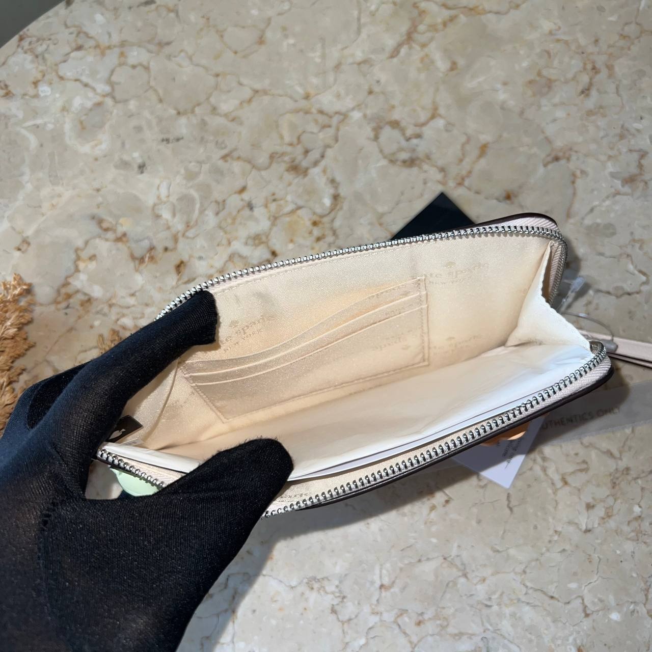 Kate Spade Lucy Medium L Zip Wristlet