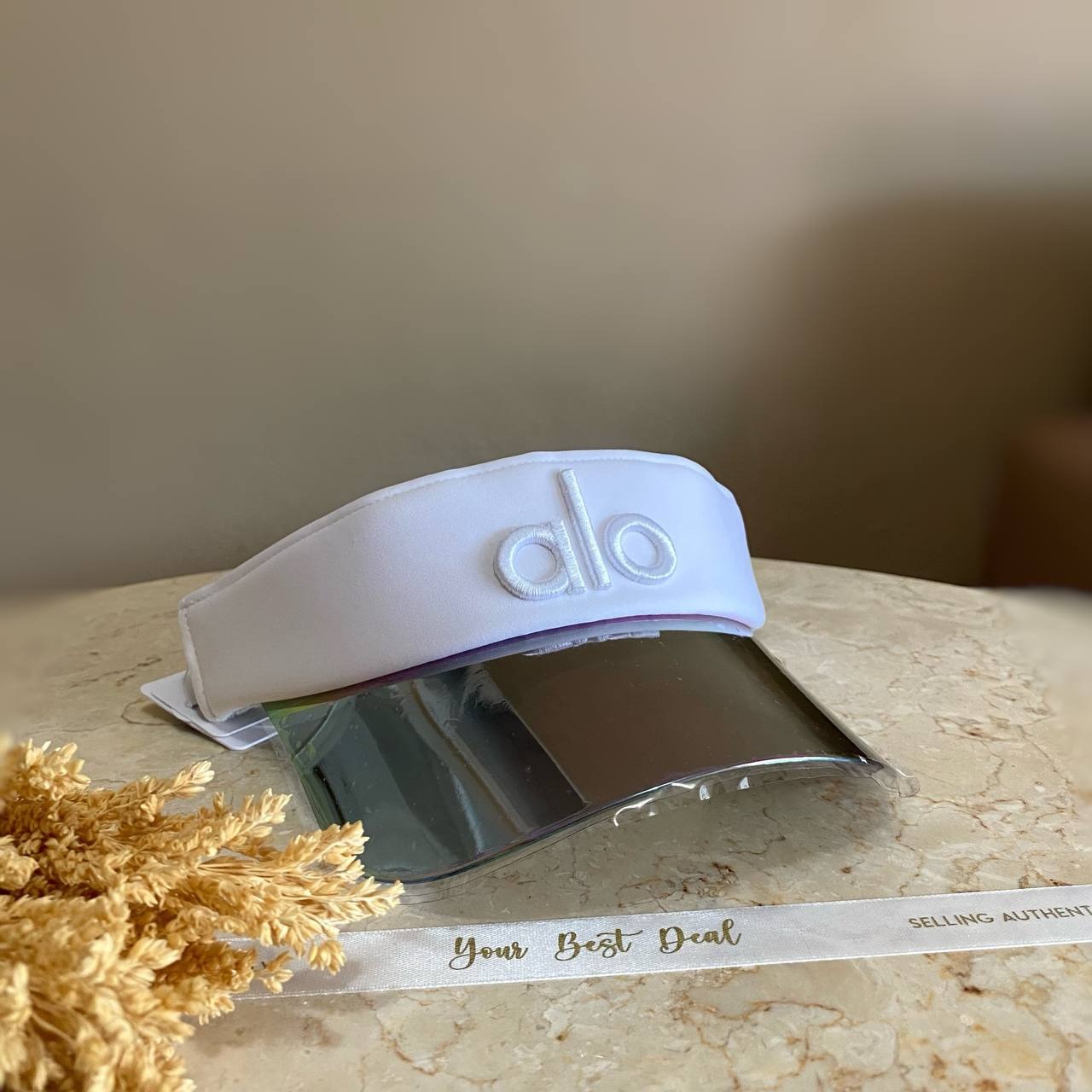 Alo Yoga Airlift Solar Visor
