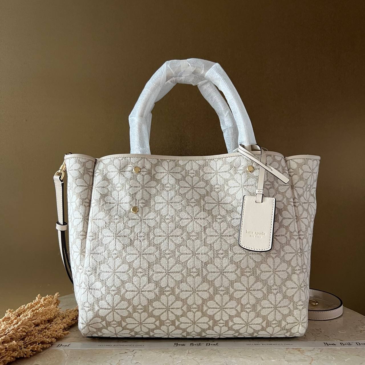  Kate Spade Flower Jacquard Everything Medium Tote 