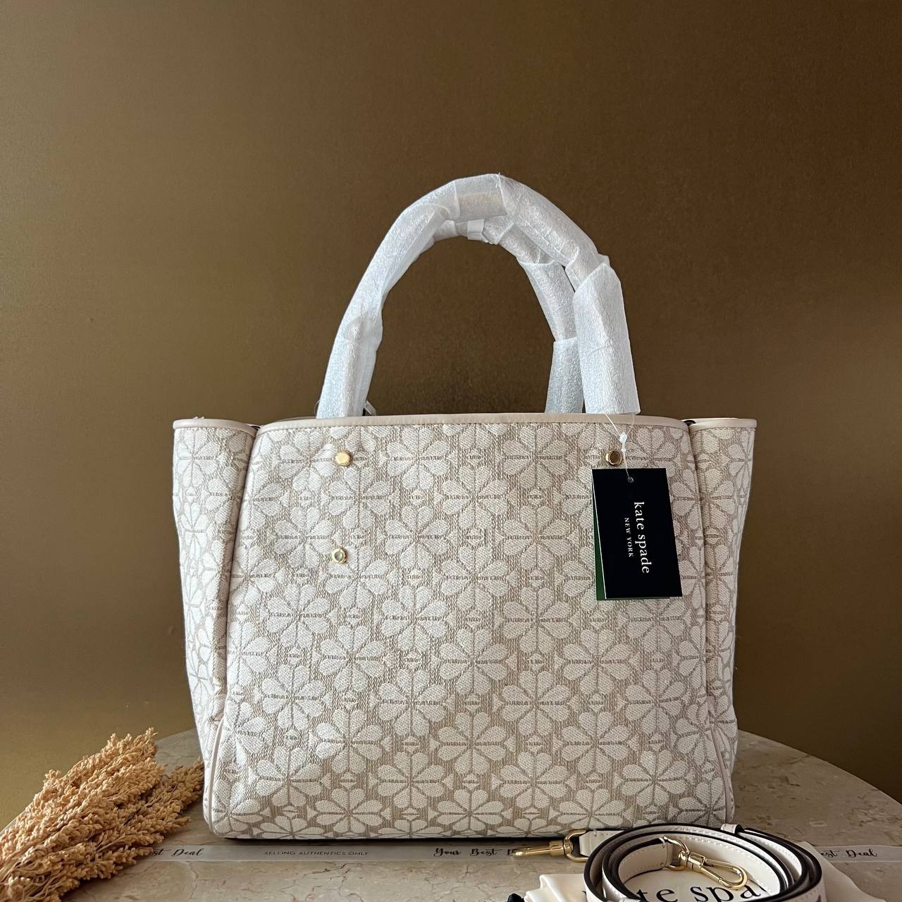  Kate Spade Flower Jacquard Everything Medium Tote 