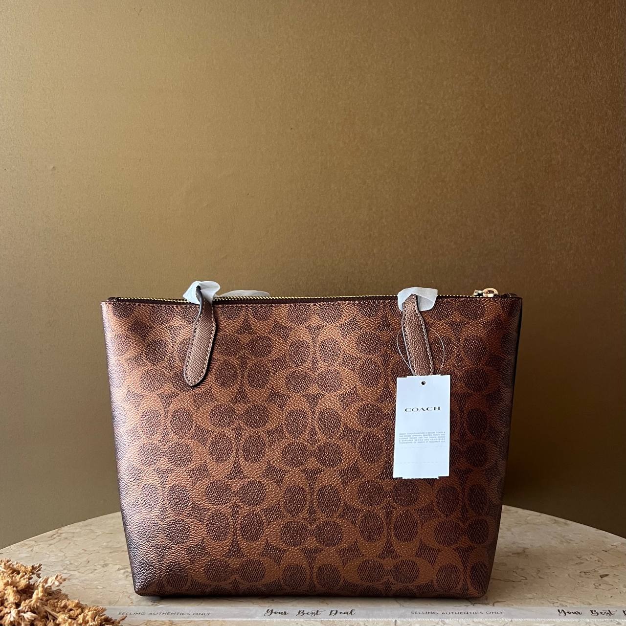 Coach Fiona Zip Tote