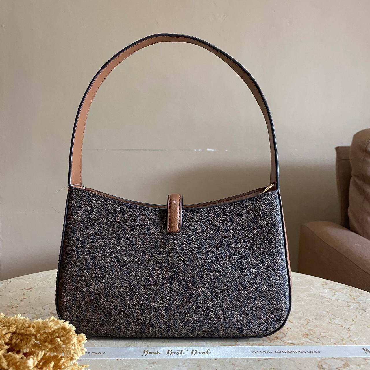 Michael Kros Lyra Small Pouchette