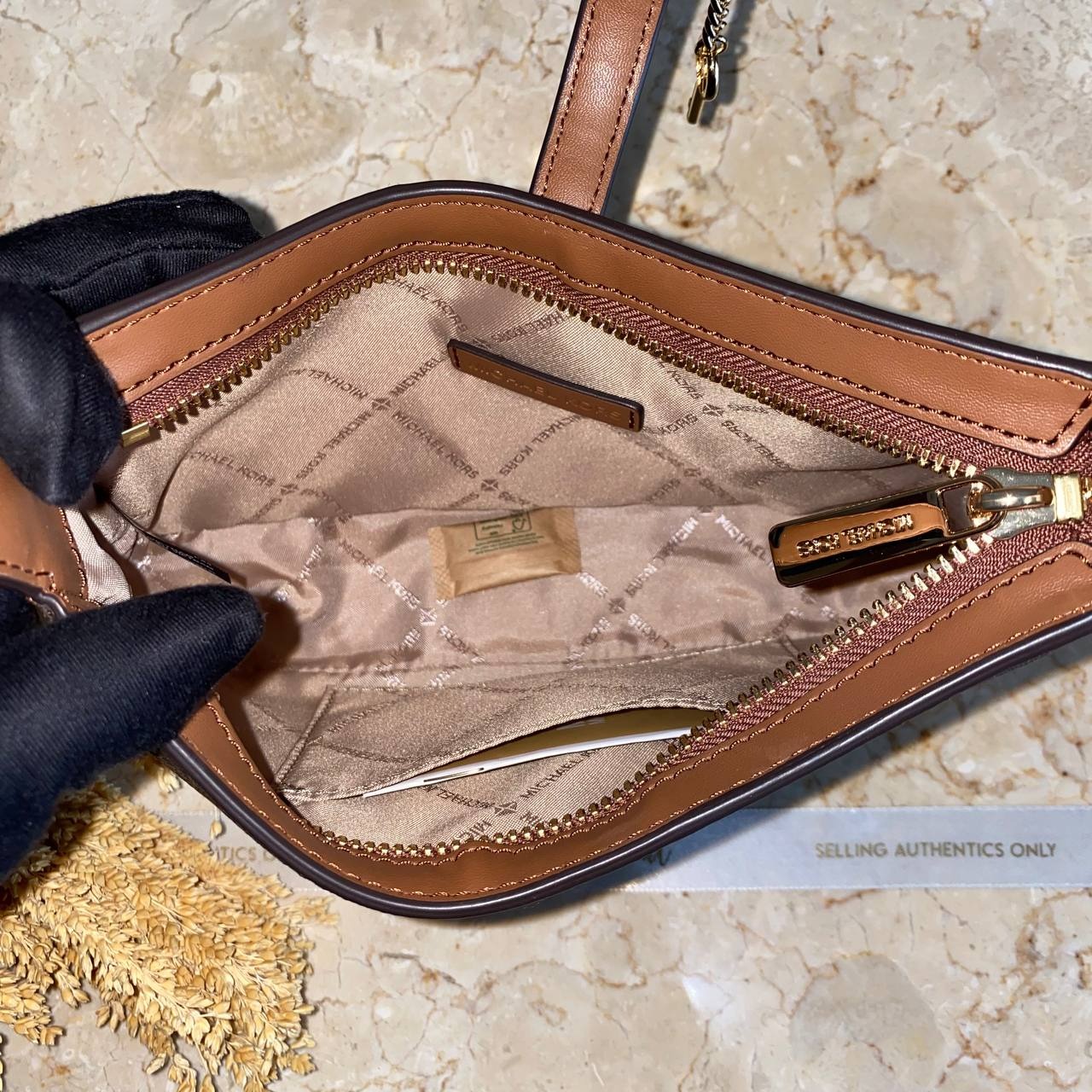 Michael Kros Lyra Small Pouchette