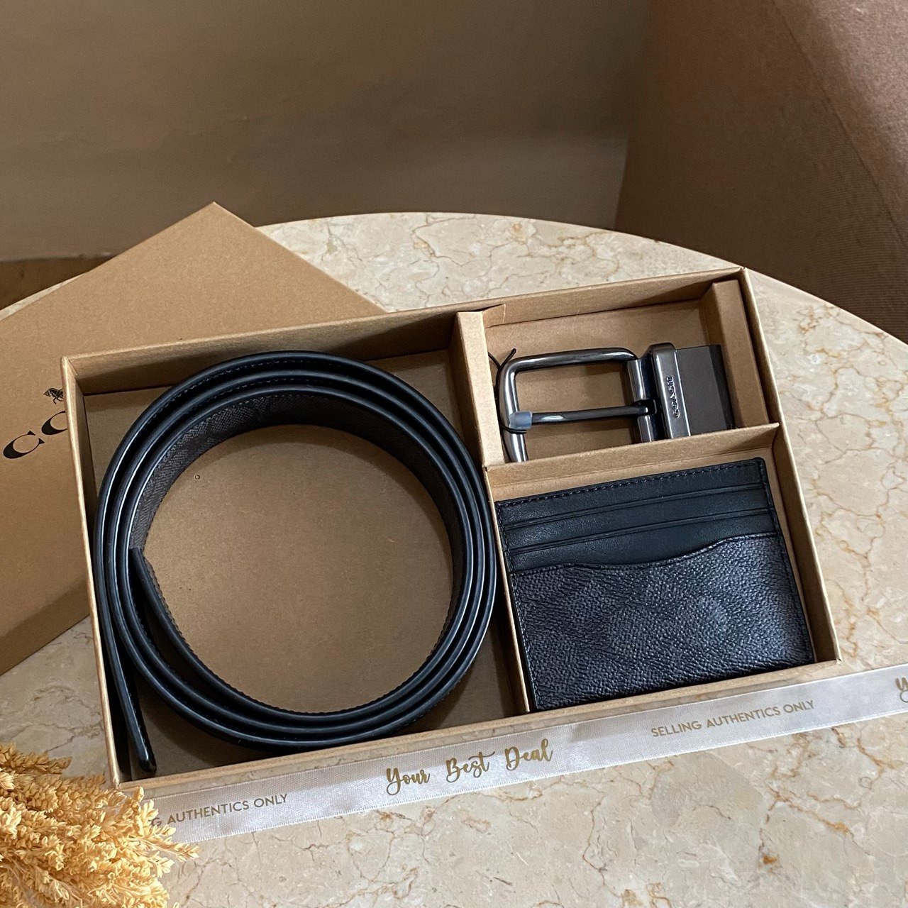 Coach Boxed Signature Wide Harness & Card Case Gift Set