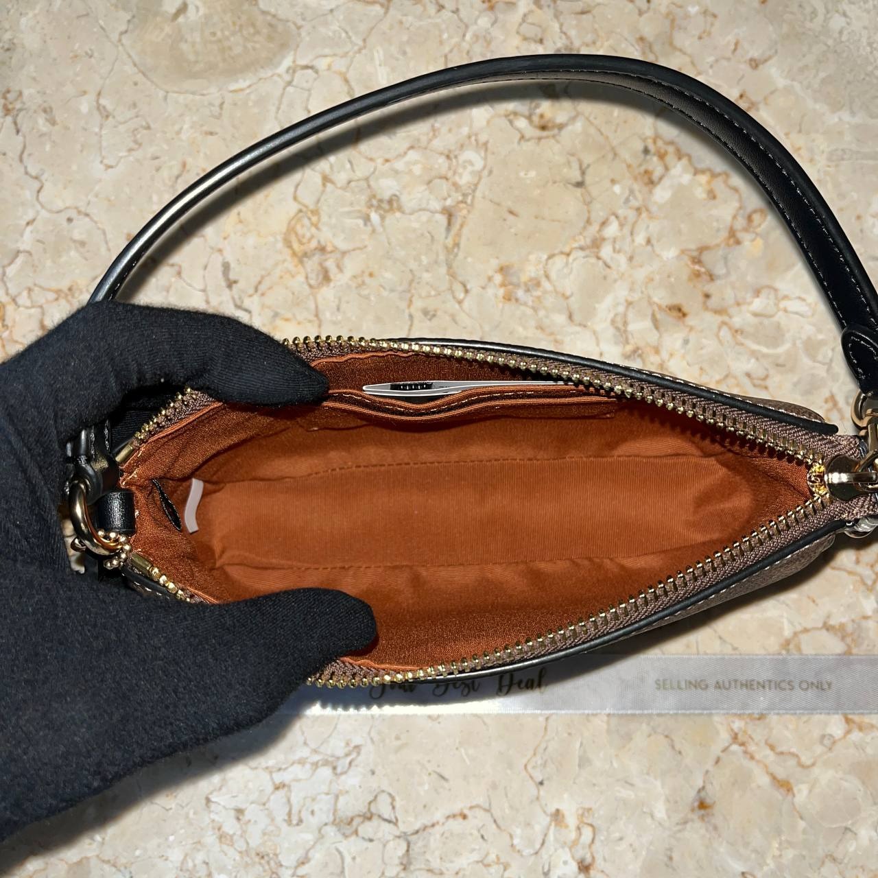 Coach signature Nolita 19 Sand Black
