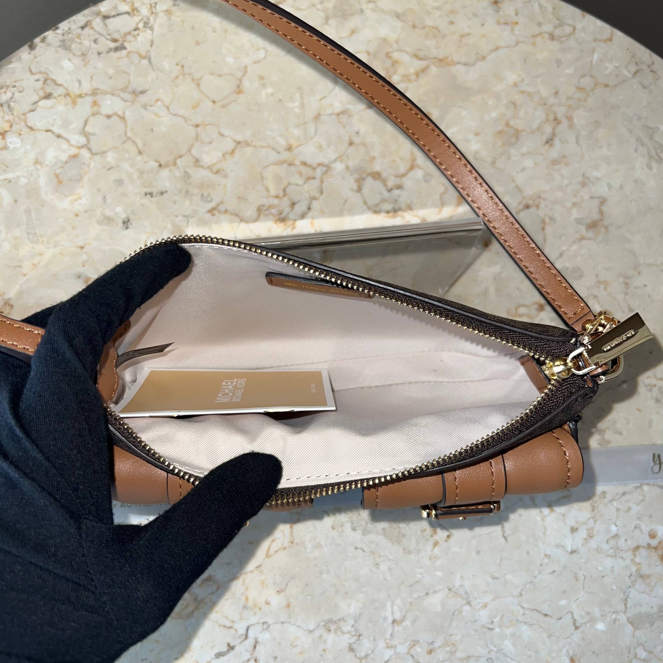 Michael Kors Zoe Small Pochette 