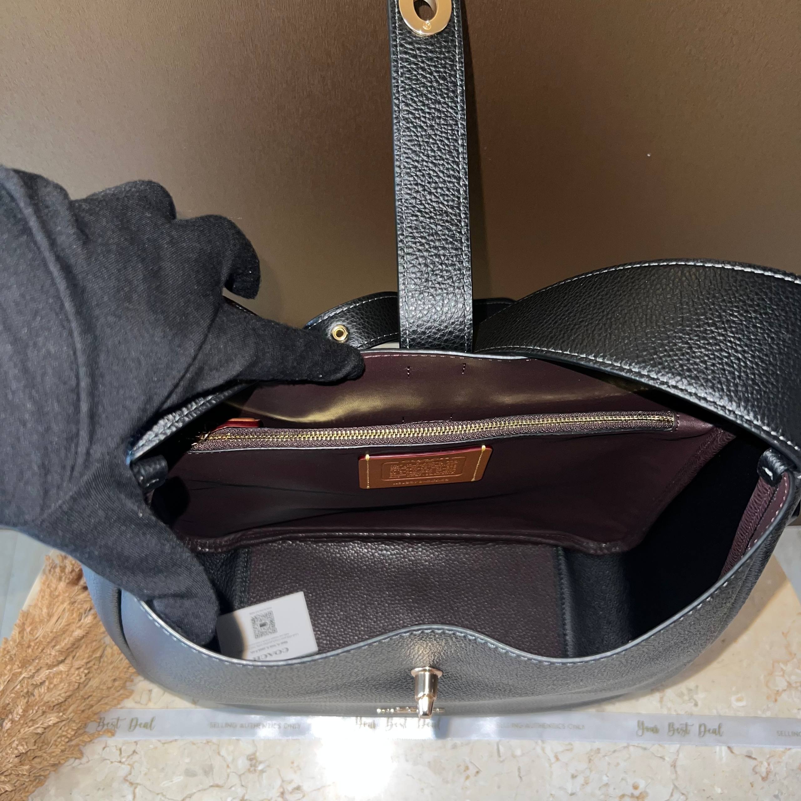 Coach Hadley Large Shoulder Bag
