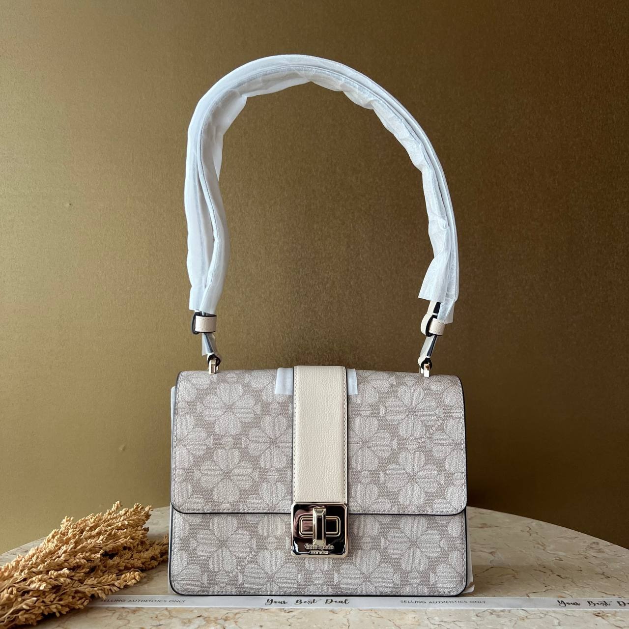 Kate Spade Spade Flower Pvc 
