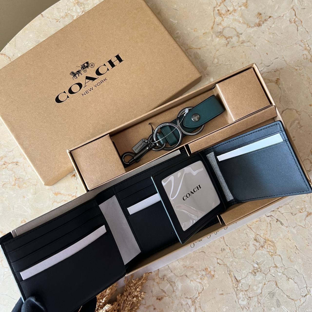 Coach Signature 3 in 1 Compact ID Wallet Gift Set 