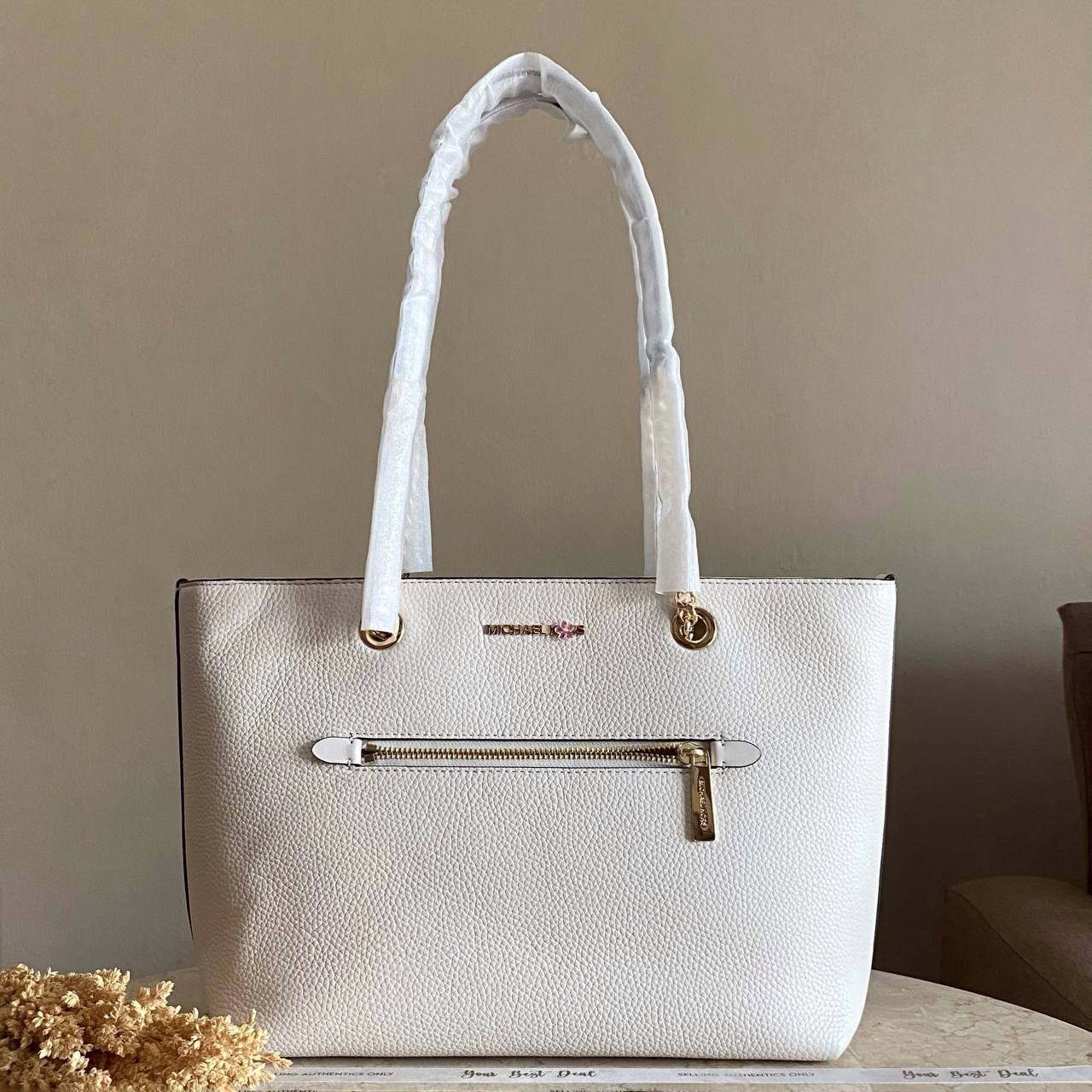 Michael Kors Jet Set Item Medium Front Zip Chain Tote Light Cream