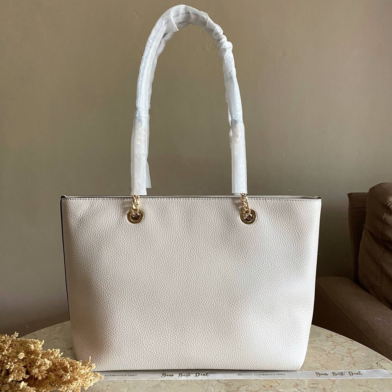 Michael Kors Jet Set Item Medium Front Zip Chain Tote Light Cream