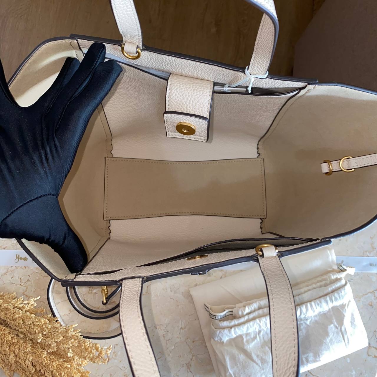 Tory Burch McGraw Carryall Brie