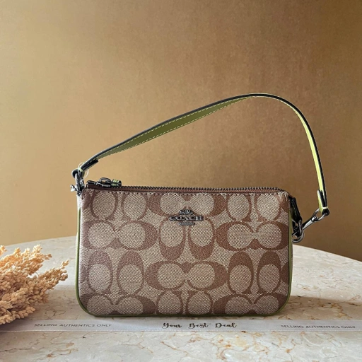 Image of Coach Signature Nolita 19 