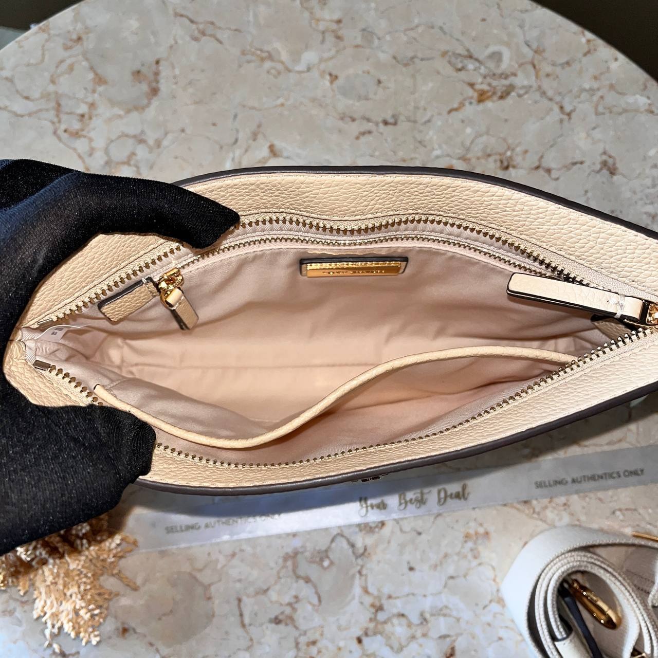 Tory Burch Blake Swingpack  Soft Serve