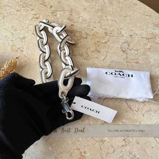 Image of Coach Short Leather Chain Strap Chalk