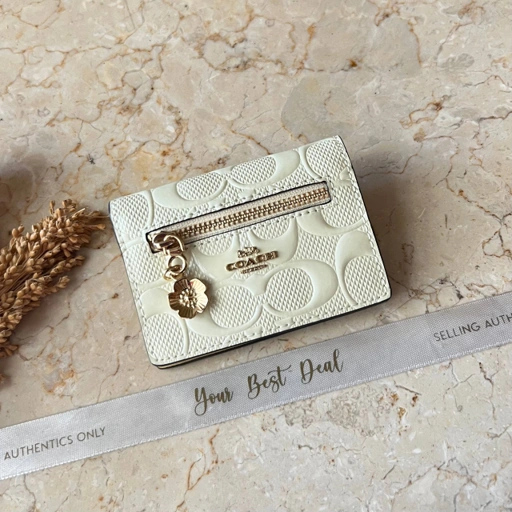 Coach Signature Patent Leather Card Case With Charm