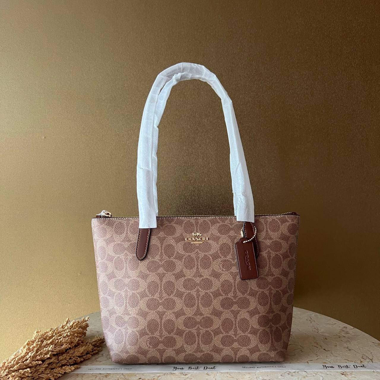 Coach Fiona Zip Tote