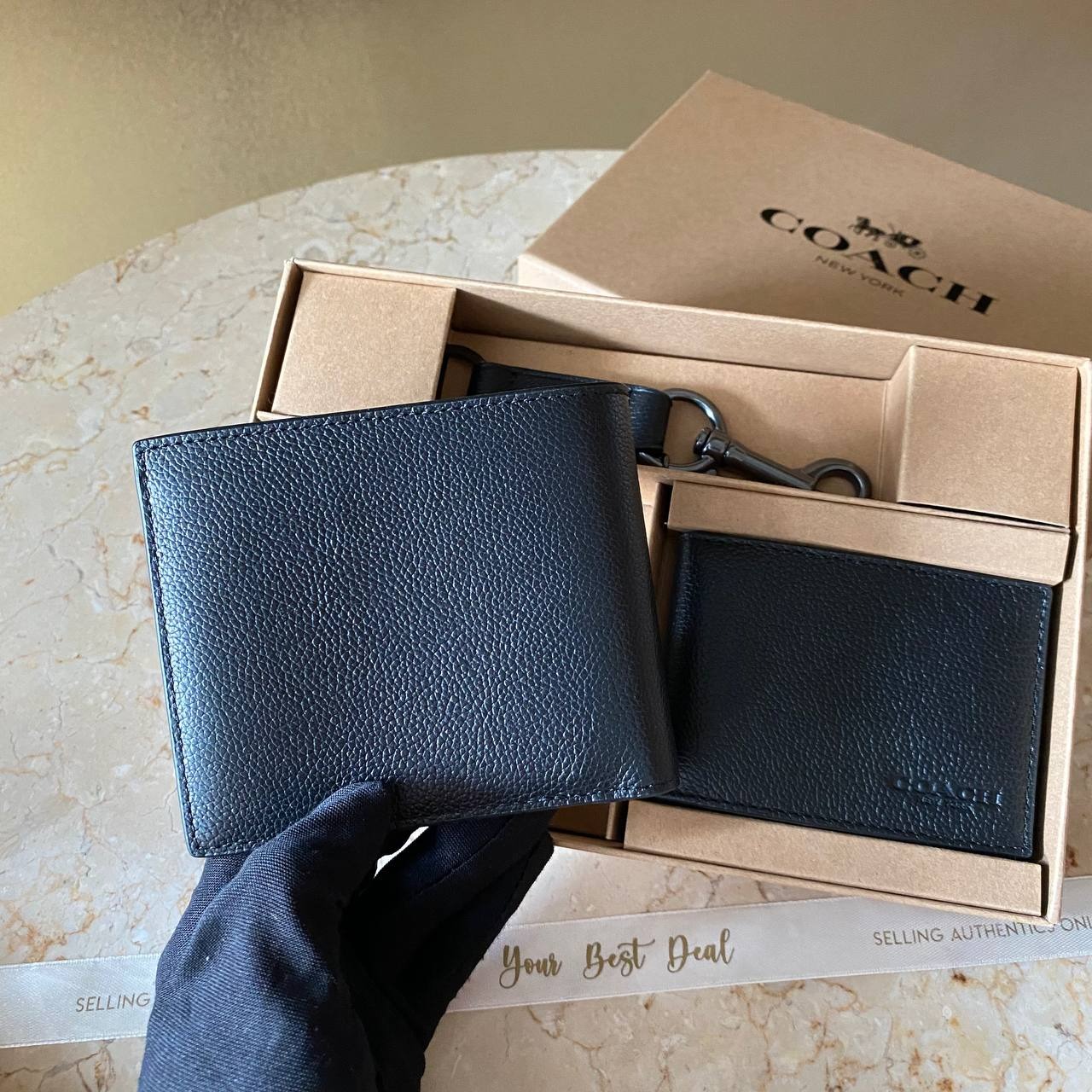 Coach Signature 3 in 1 Compact ID Wallet Gift Set 