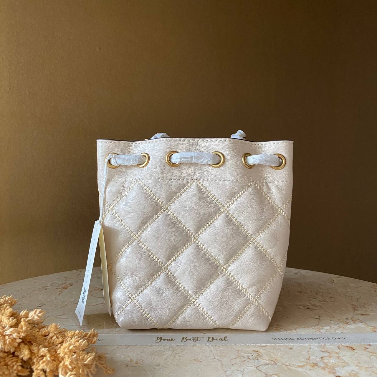 Tory Burch Willa Small Drawstring Bag
