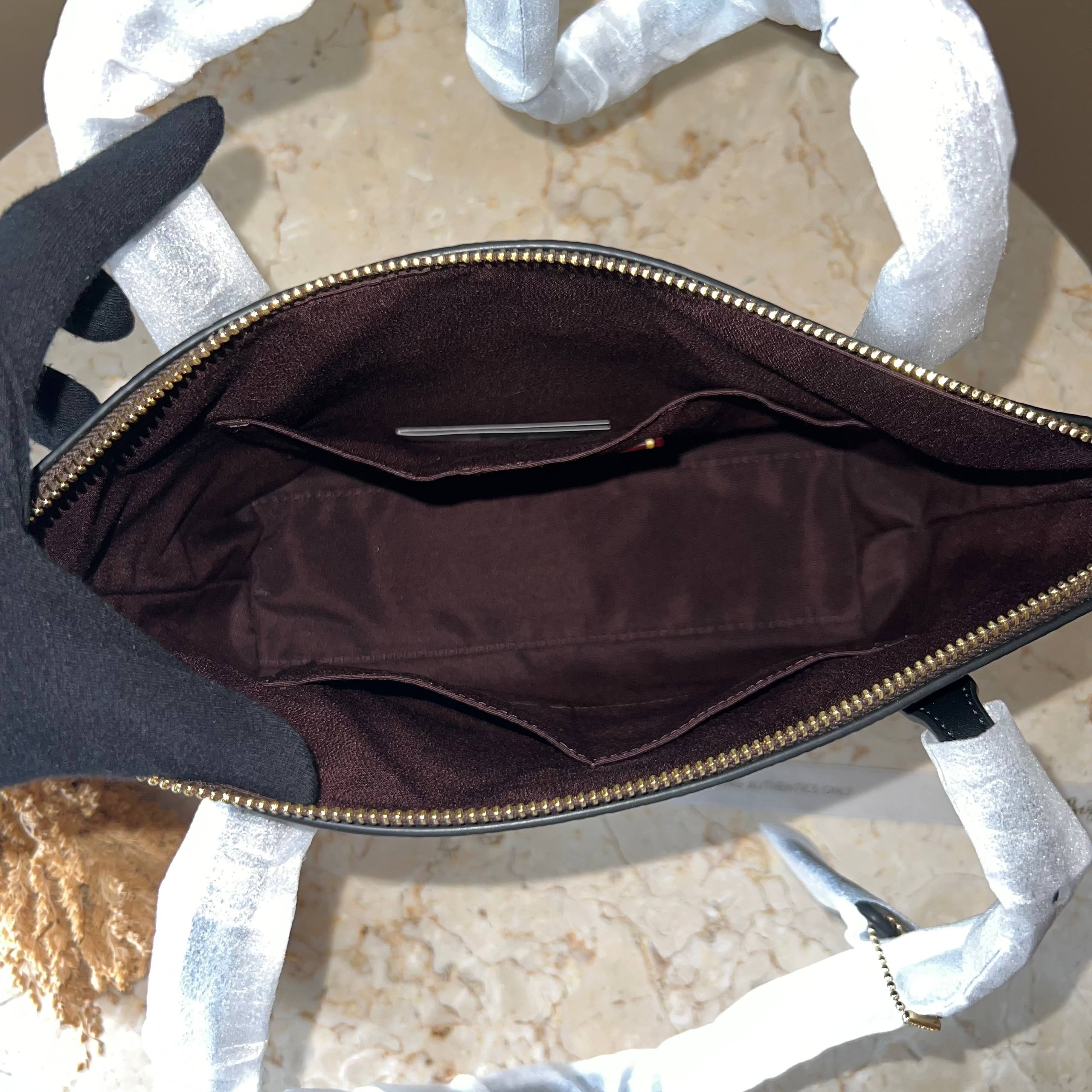 Coach Fiona Zip Tote