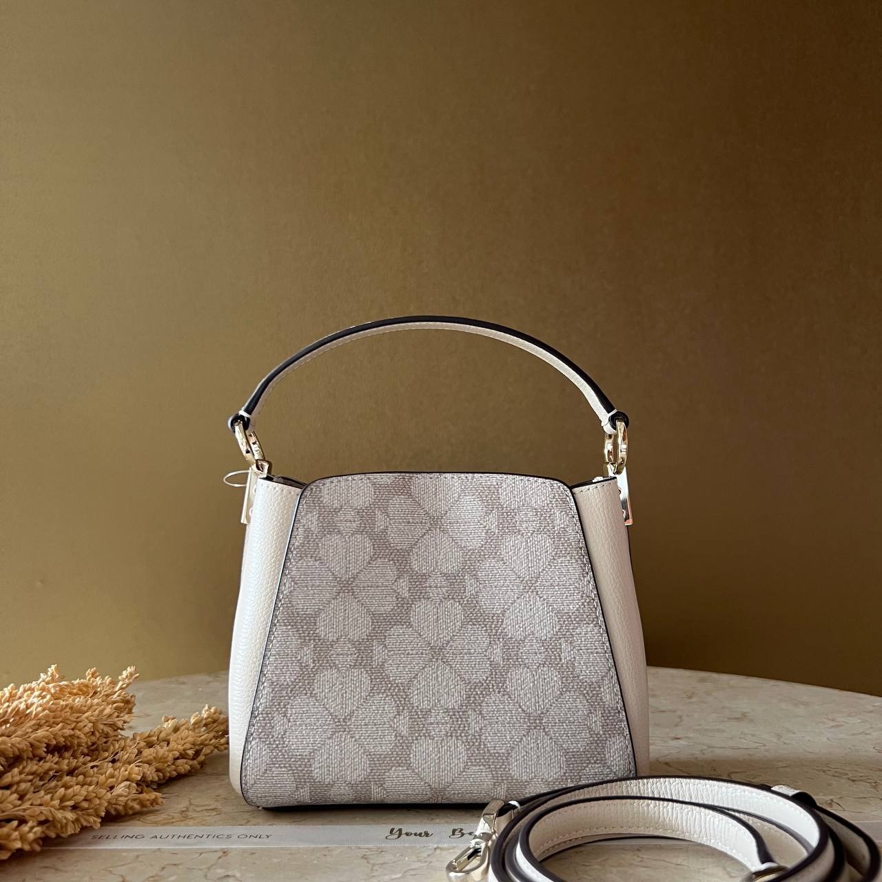 Kate Spade Spade Flower Pvc 
