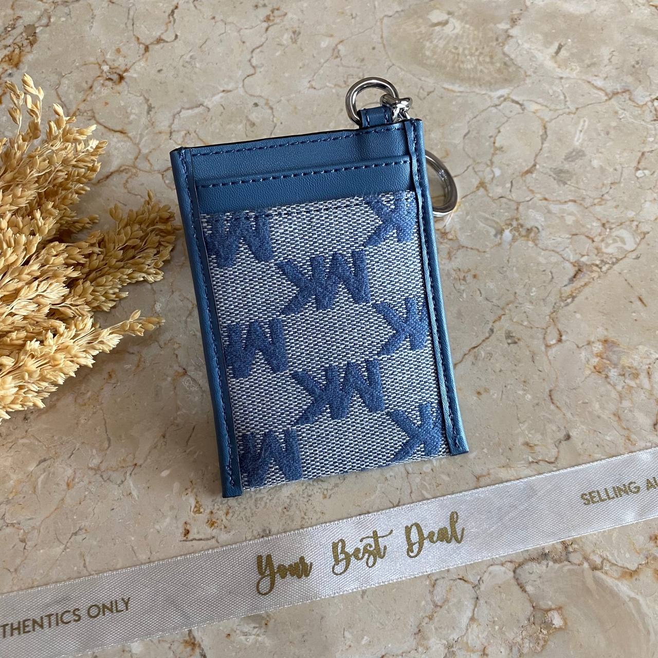Michael Kors Jet Set Travel Small North Shout Chain Card Case Denim 