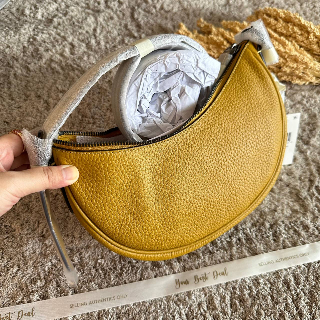 Coach Luna Shoulder Bag Flax
