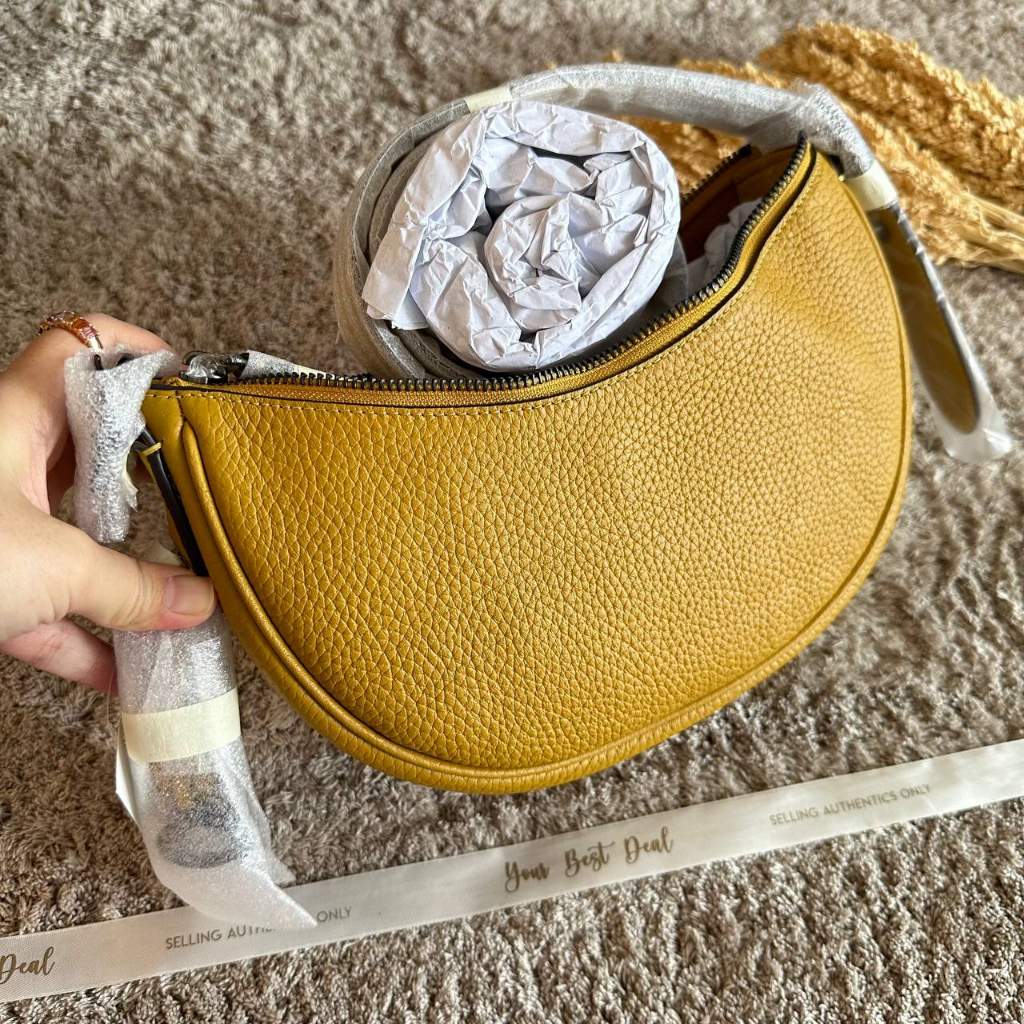 Coach Luna Shoulder Bag Flax