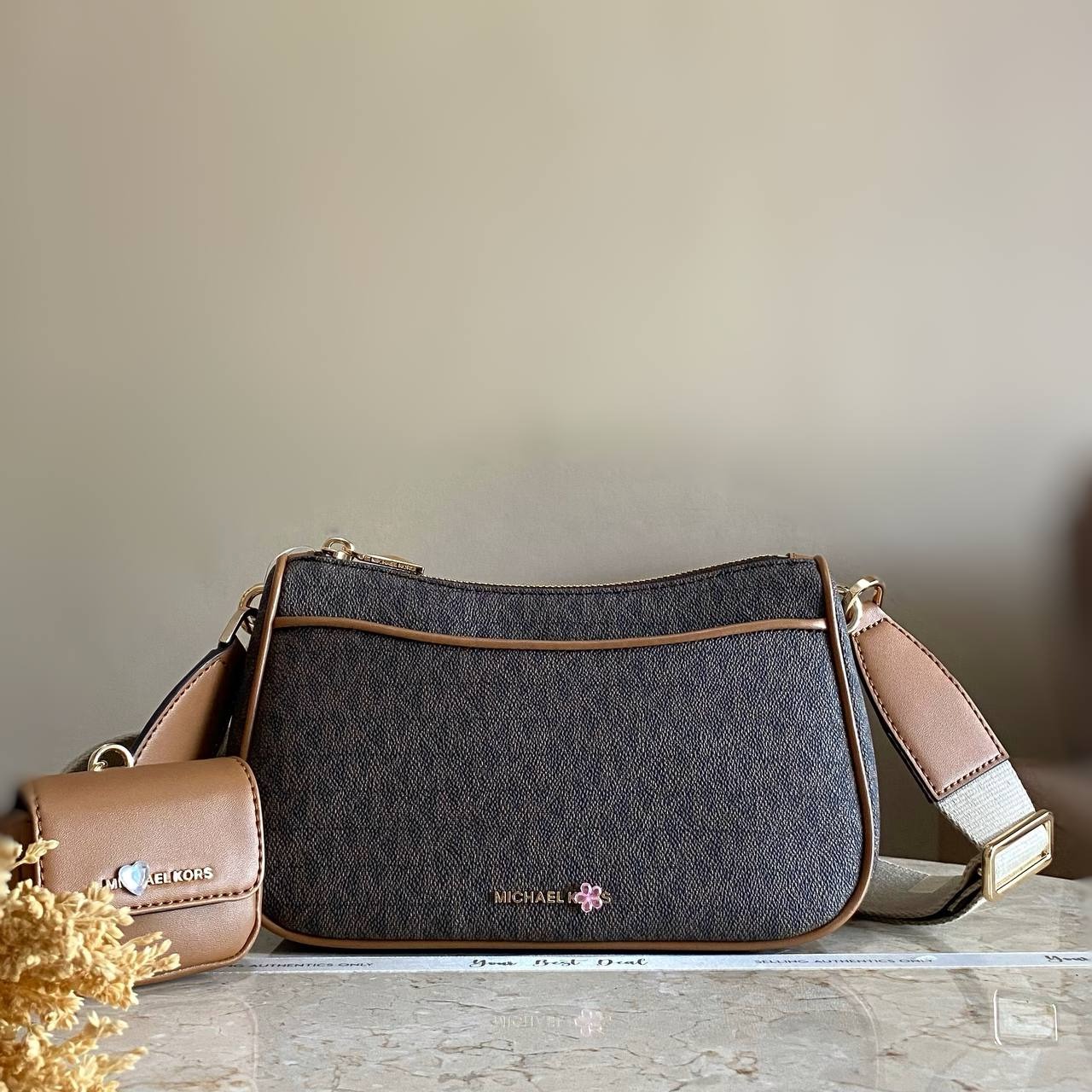 Michael Kors Jet Set Medium Pouch Crossbody With Strap