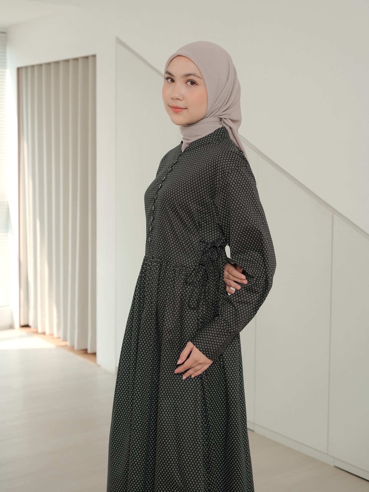 FLEURA DRESS - BLACK