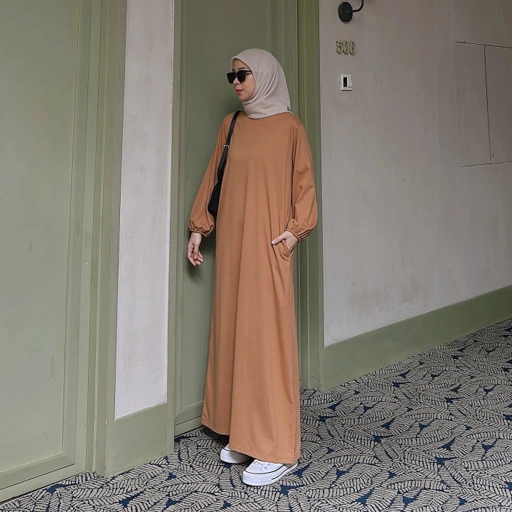 Image of MOA DRESS - ALMOND BROWN